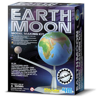 Earth And Moon Model Kit - ToySmith/4M - eBeanstalk