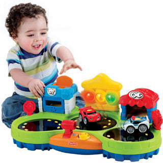Lil Zoomers Chase & Race Town - Fisher Price - eBeanstalk